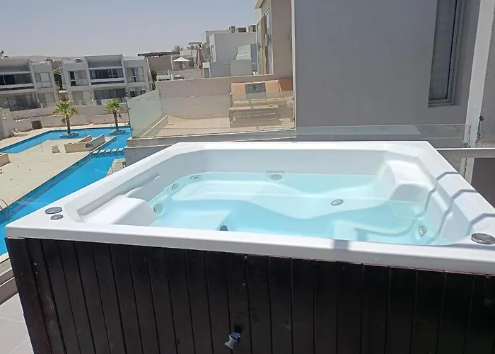 Daire Lovely 1 Bedroom With Private Heated Jacuzzi At Sholan El Gouna *